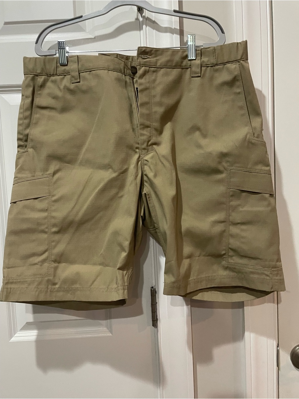 Men's NWT vertx Cargo Shorts — Tan Utility Pocket Shorts 3 pair